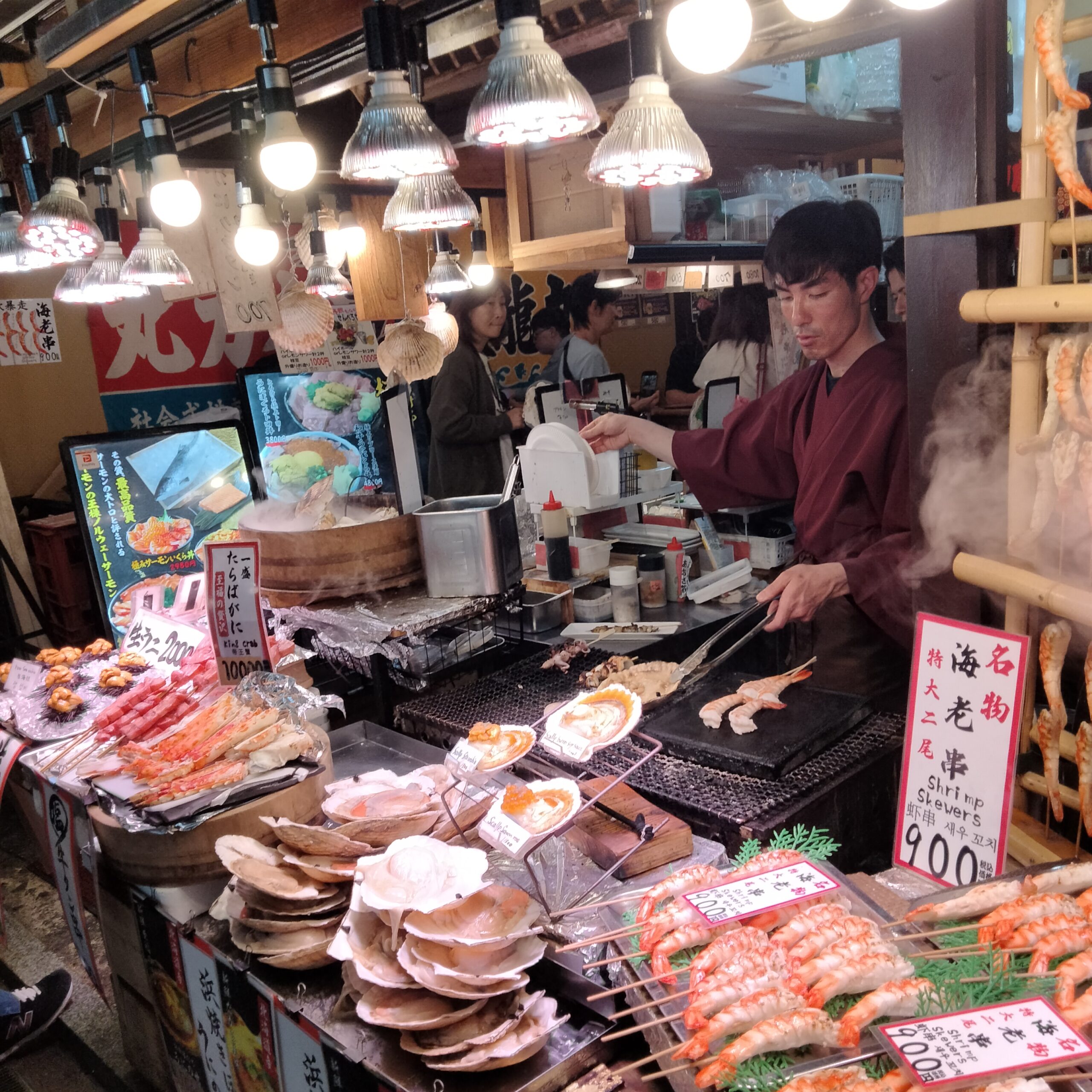 1.2Free Evening Walking Nishiki Market, Pontocho  Option Meal：Shabushabu ,etc